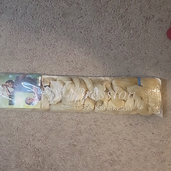 Hair Extensions - Picture 3 of 3